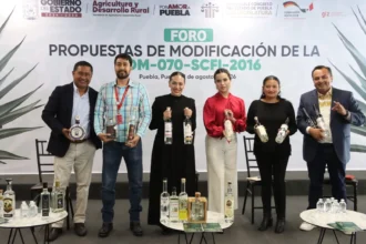Congreso del Estado impulsa diálogo para fortalecer la cadena productiva del mezcal en Puebla