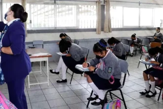 Deserción escolar en Puebla baja a 1.5% en secundaria durante ciclo 2024-2025