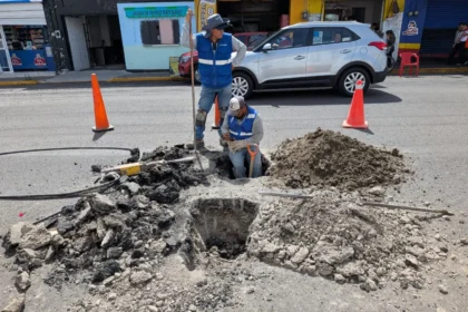 Gobierno estatal denuncia falta de planeación de Agua de Puebla al destruir calles pavimentadas