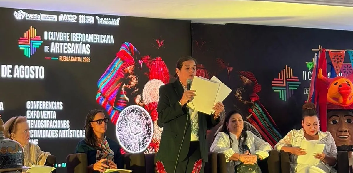 II Cumbre Iberoamericana de Artesanías reúne talento de ocho países en el Zócalo de Puebla
