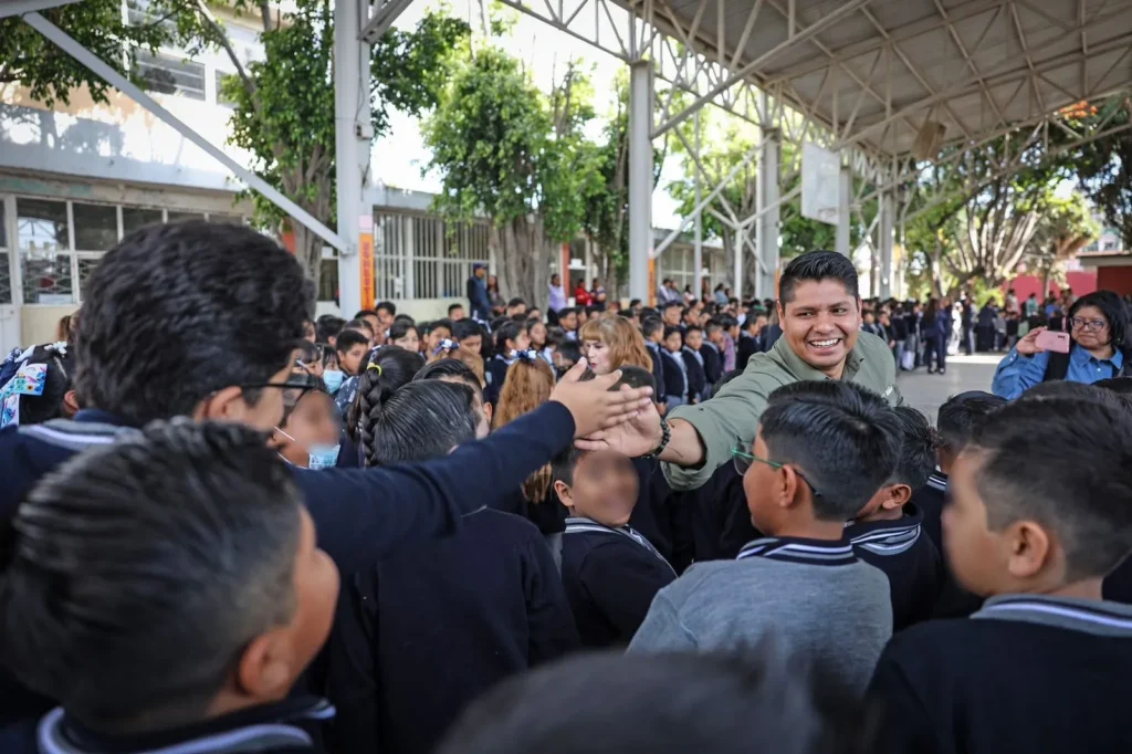 Inicia Omar Muñoz programa “Escuela Segura 2026”