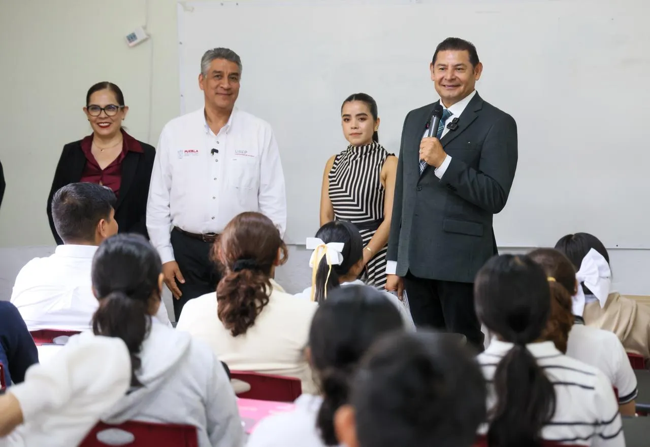 Más espacios para estudiar; USEP recibe a 3 mil 515 estudiantes