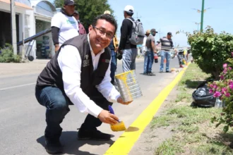Participa diputado Pável Gaspar en faena comunitaria en Izúcar de Matamoros