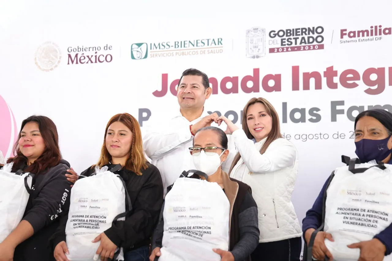 Por Amor a las Familias, gobierno estatal brinda atención en territorio con jornada integral