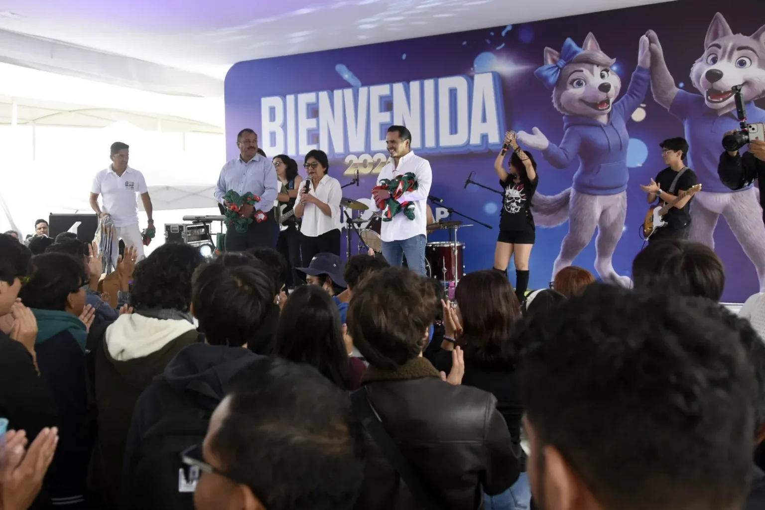 Rectora Lilia Cedillo encabeza bienvenida en CU2