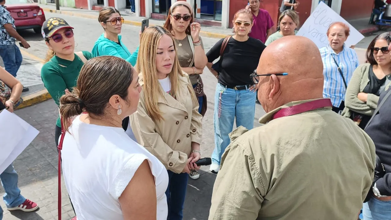 SOSAPACH mantiene diálogo con residentes del Fraccionamiento Argos