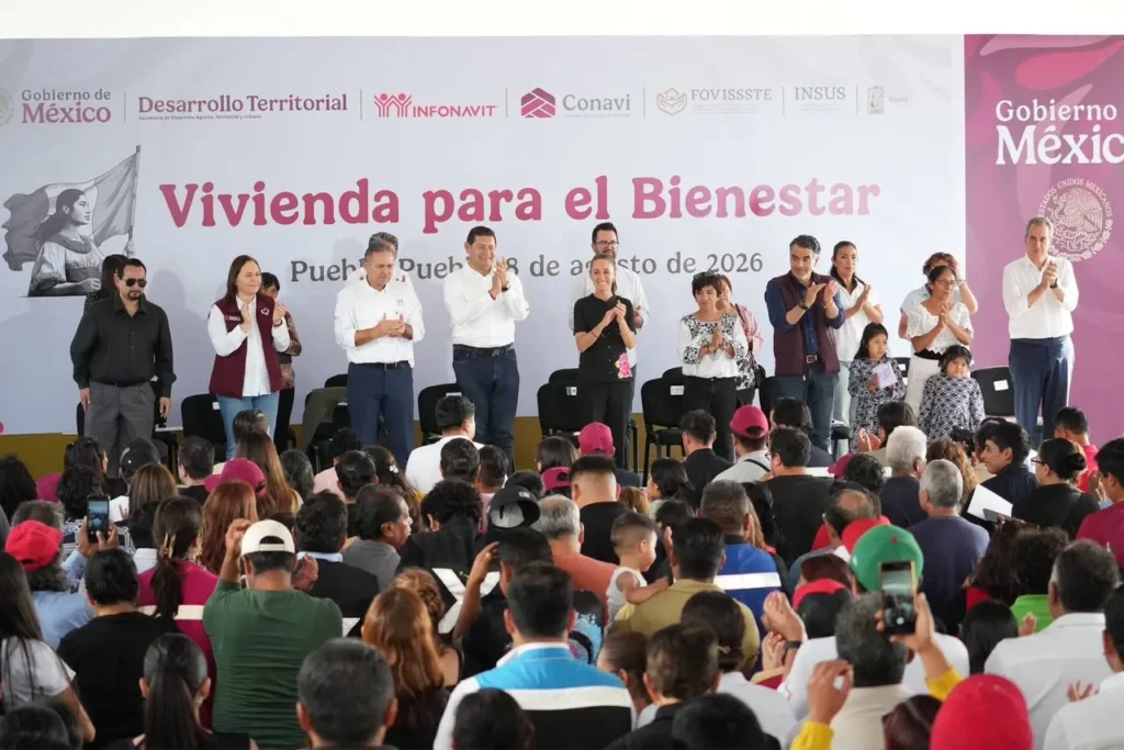 Acompaña Pepe Chedraui a la presidenta Claudia Sheinbaum y el gobernador Alejandro Armenta a la entrega de viviendas en Lomas de San Miguel