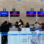 Apuñalamiento en vuelo rumbo a Israel provoca desvío y es investigado como posible atentado