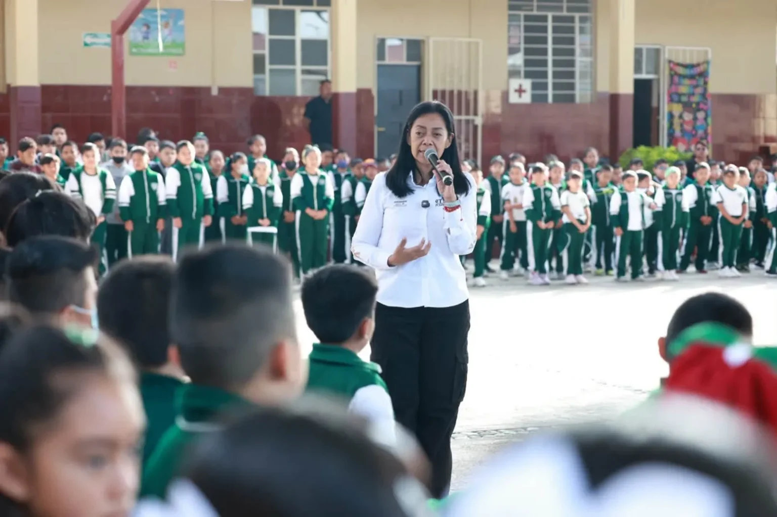 Ariadna Ayala sigue invirtiendo en la educación de Atlixco