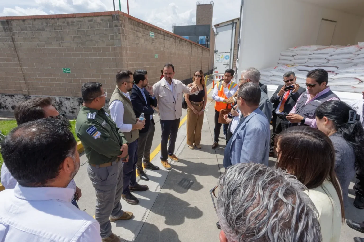 Atiende gobierno de Pepe Chedraui, peticiones de industriales de La Loma