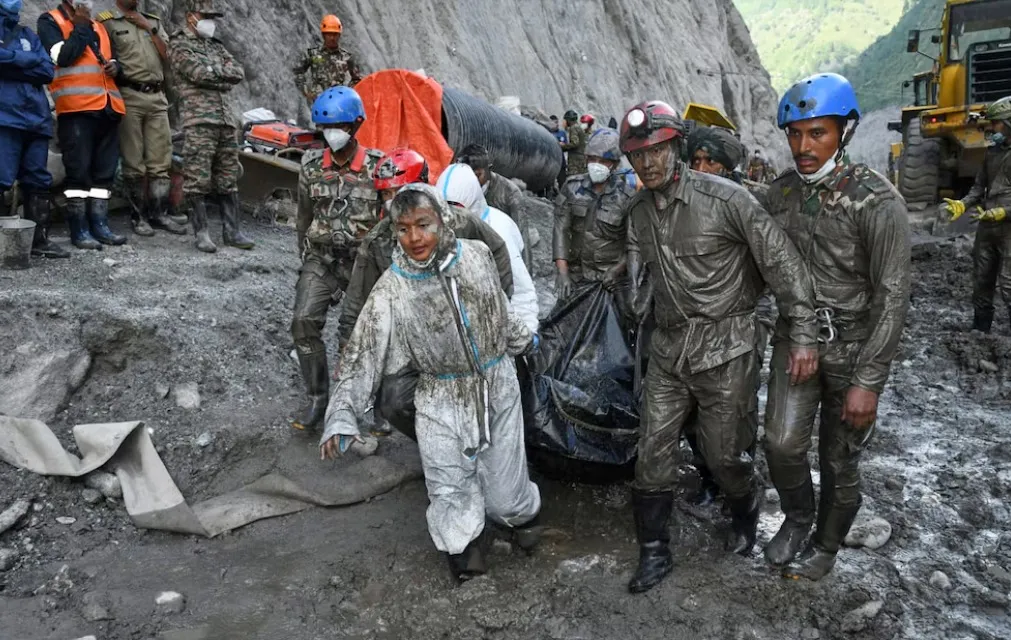 Avalancha en el Himalaya deja dos muertos y 12 desaparecidos en Nepal