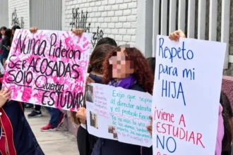 Centro Escolar 5 de Mayo SEP investiga a personal directivo tras denuncias de estudiantes