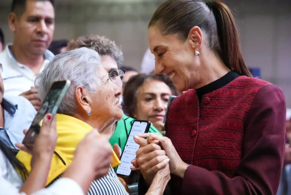 Claudia Sheinbaum en Puebla destaca obras, programas sociales y defensa de la soberanía