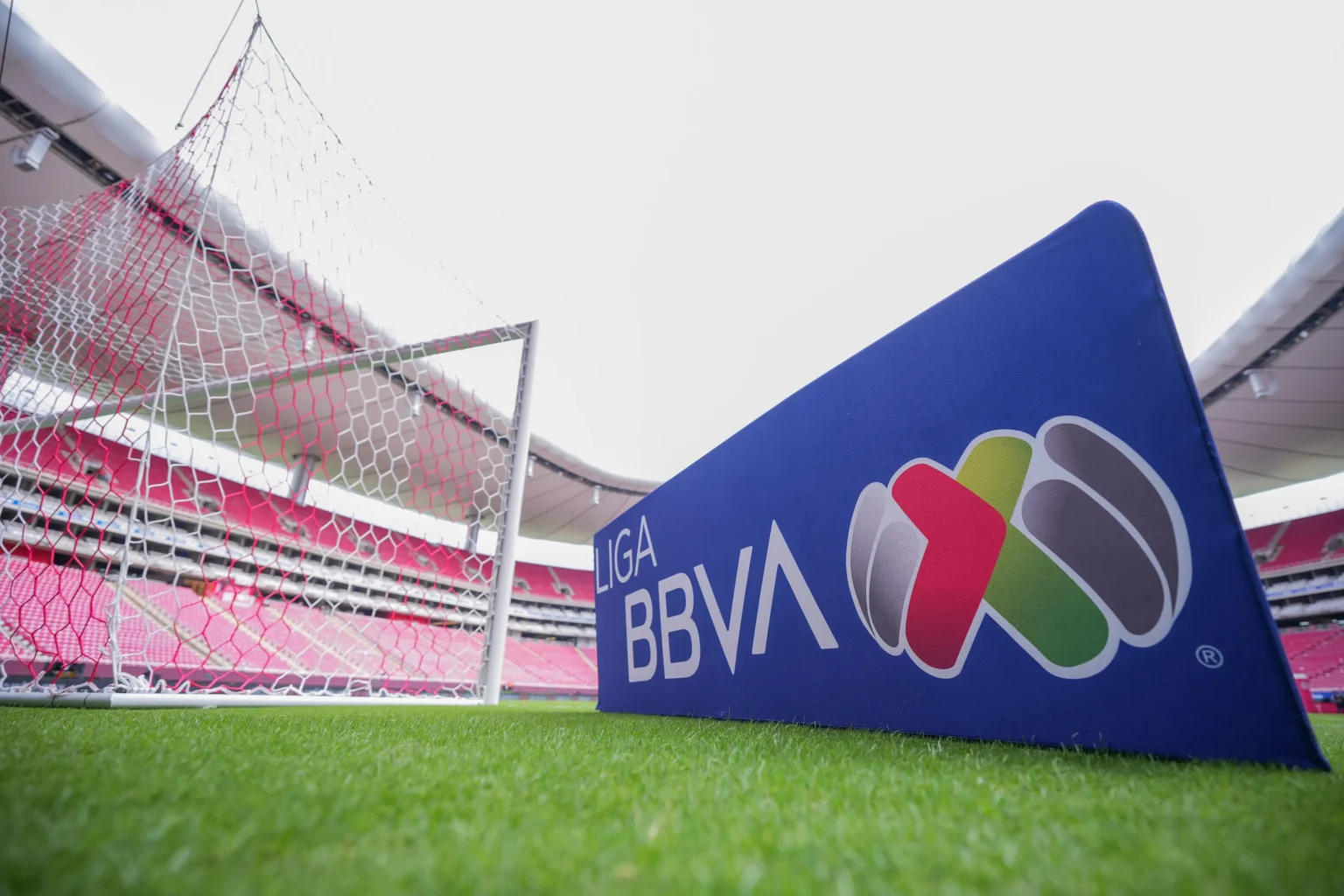 Comisión Nacional Antimonopolio investiga al futbol mexicano por ascenso y descenso