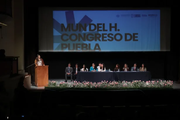 Congreso de Puebla impulsa participación juvenil