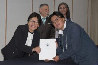 Egresados del B5M ponen en alto el nombre de la BUAP