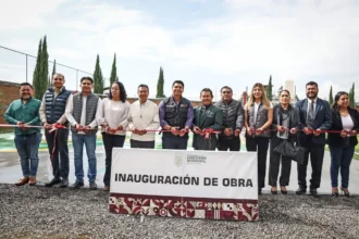 Entrega Omar Muñoz una cancha más en Sanctorum