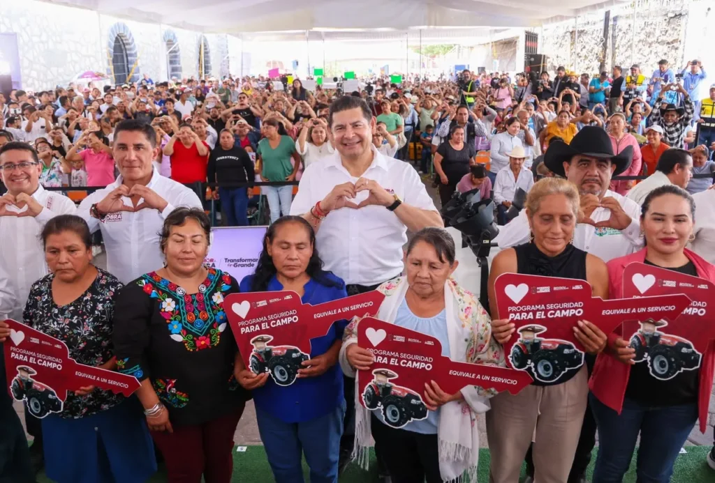 Gobierno Estatal transforma municipios de la mixteca poblana con obra comunitaria