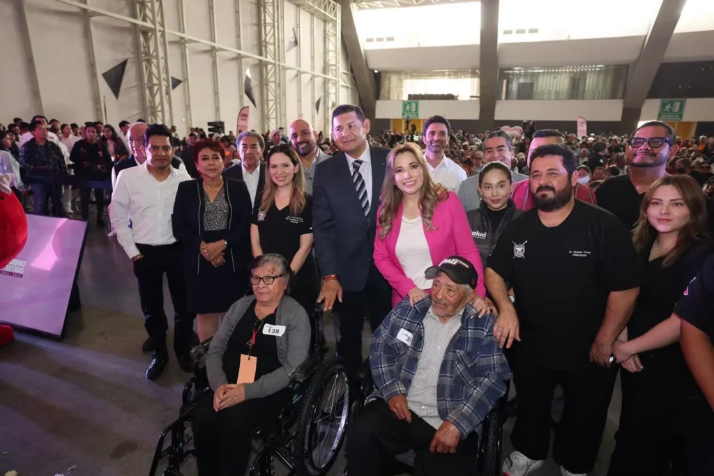 Hospital Itinerante acerca servicios de salud de manera integral y gratuita Armenta Mier