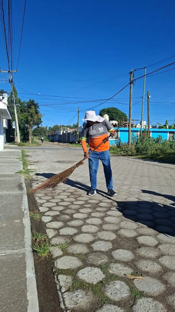 Inicia jornada de limpieza “Barriendo Tu Calle” en el barrio de La Magdalena