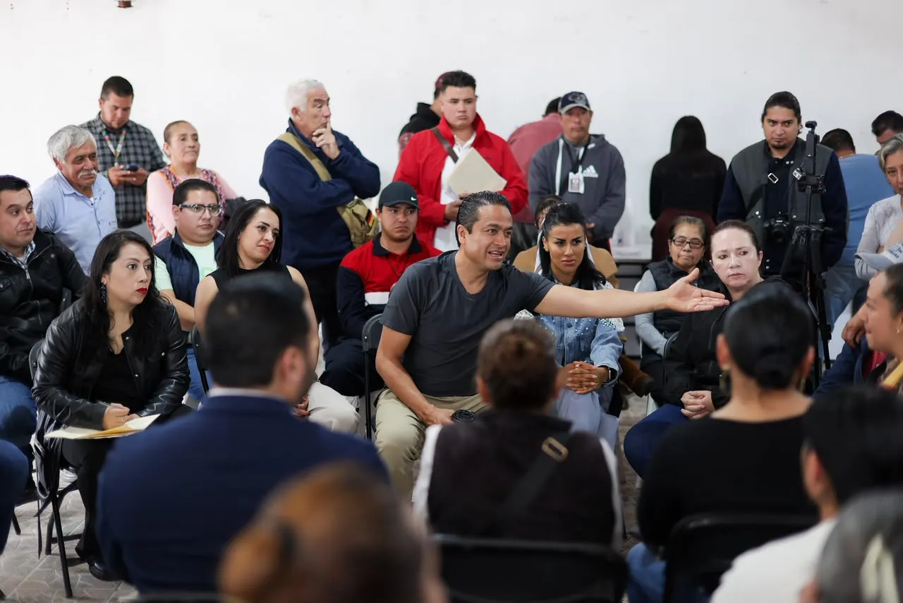 Jóvenes son recibidos en el Congreso de Puebla con Modelo de Naciones Unidas