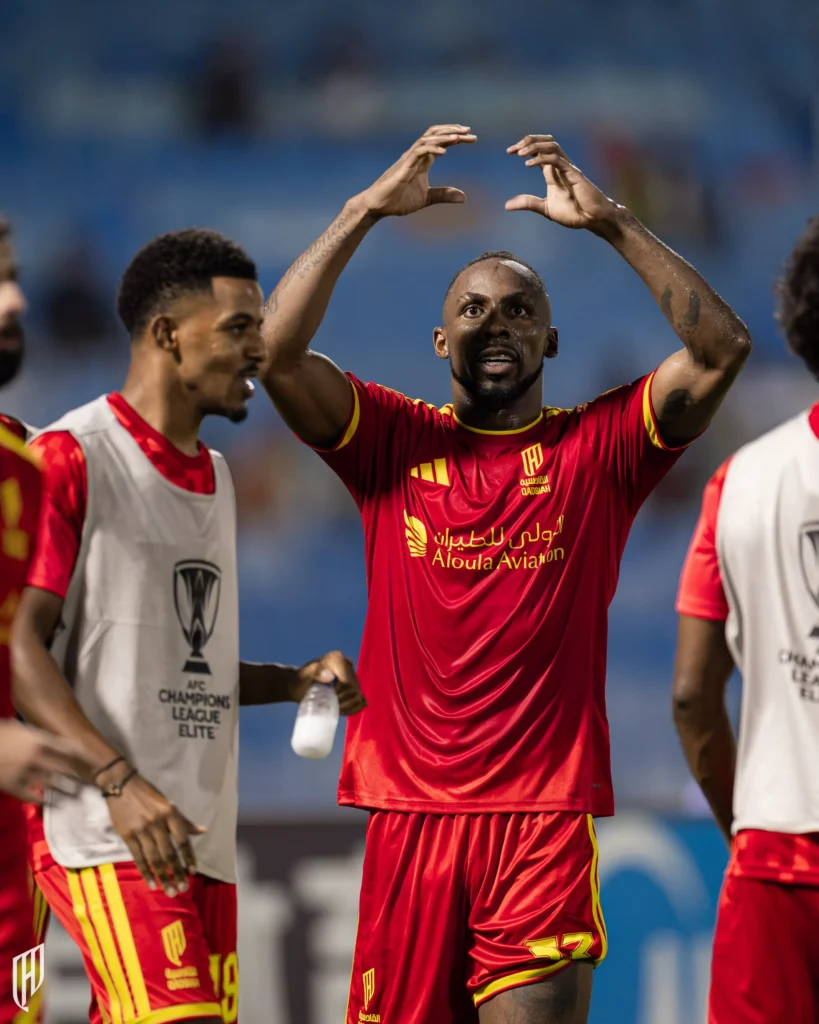 Julián Quiñones debuta con gol en la Champions de Asia con Al-Qadsiah (2)