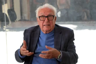 Luciano Maiani, ex director del CERN, dicta conferencias a estudiantes BUAP