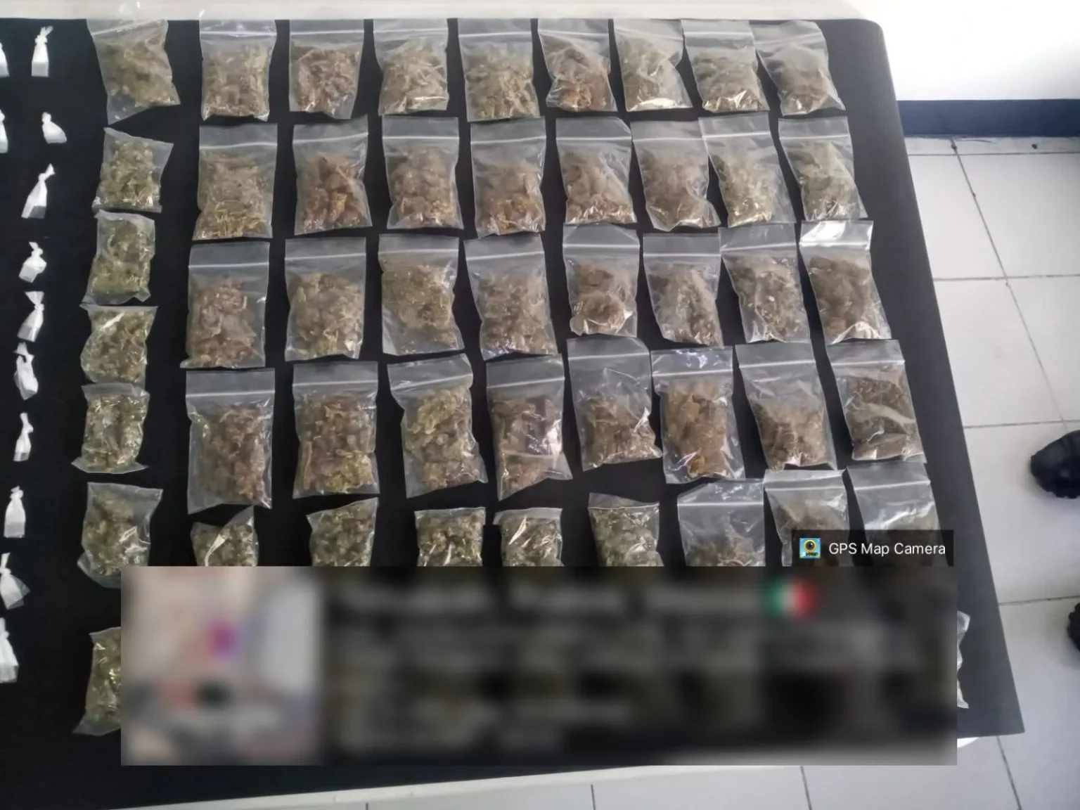 Marina en coordinación interinstitucional, detienen a un masculino con más de 400 dosis de presunta droga y 55 bolsas de marihuana, en Tehuacán, Puebla