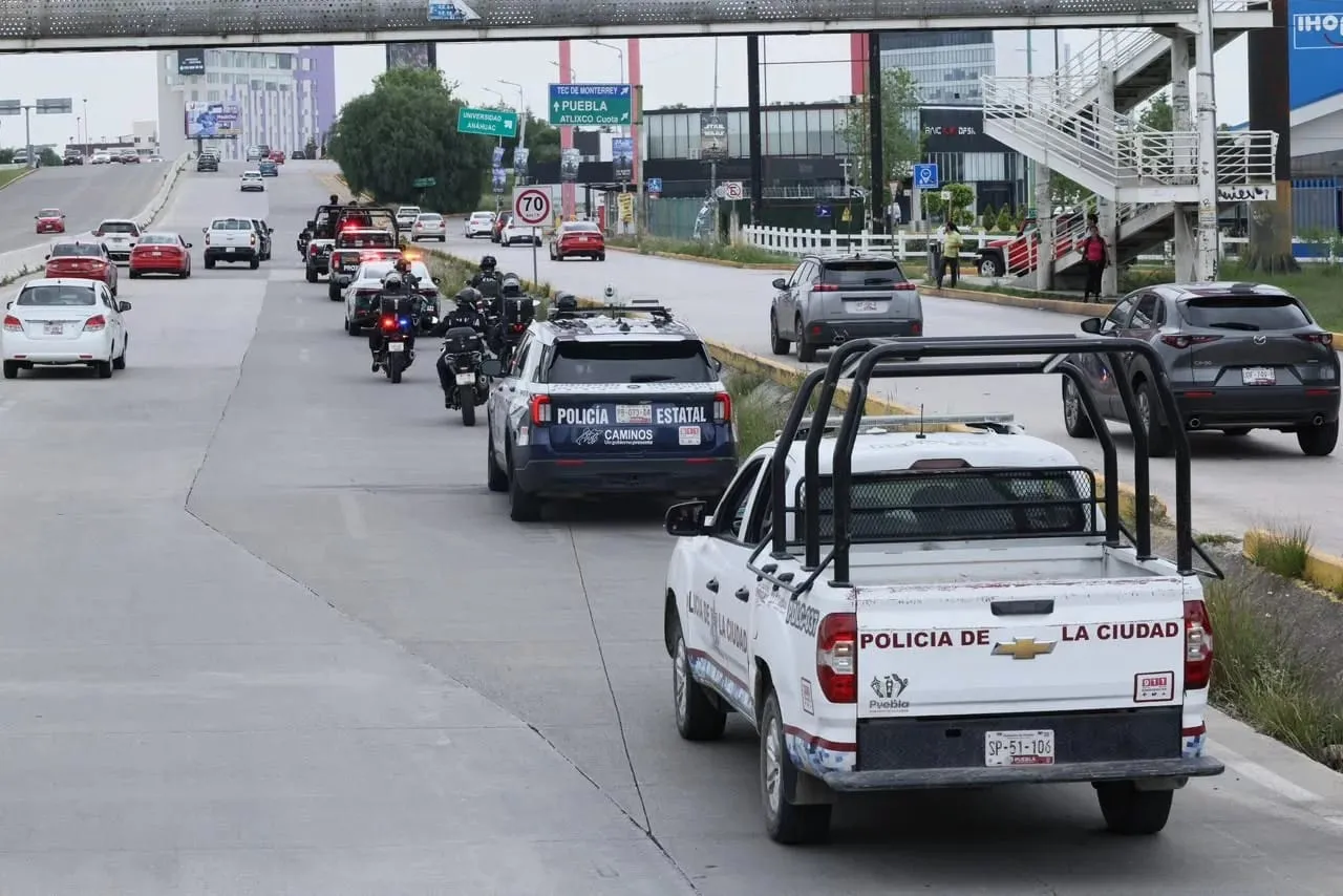Operativo en Vía Atlixcáyotl retira unidades no autorizadas y afecta transporte entre Puebla y Atlixco