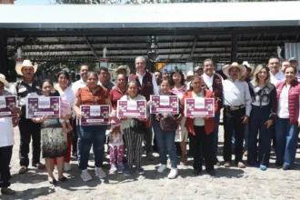 Pepe Chedraui impulsa el progreso comunitario en favor de productores mezcaleros y agrícolas