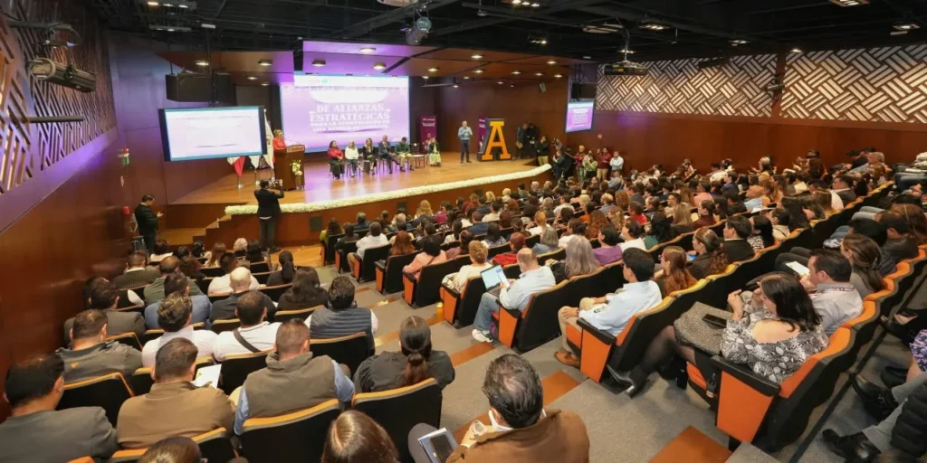 Pepe Chedraui impulsa la construcción de una agenda municipal de cuidados en Puebla