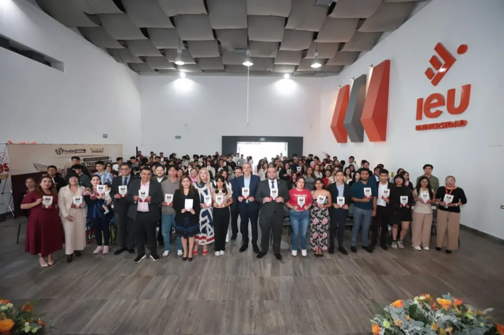 Promueve Pepe Chedraui la cultura de la transparencia entre las juventudes poblanas
