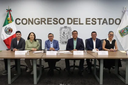 Renuncian regidores, síndico y alcaldesa de Acatlán de Osorio
