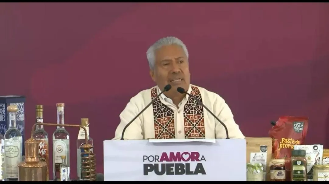 SEP en Puebla reubica a 25 alumnas tras denuncias en Normal de Teteles