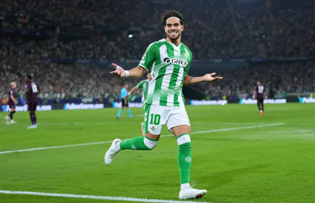 ¡Remontada bética! Betis vence al Porto con Santiago Gimenez en la cancha