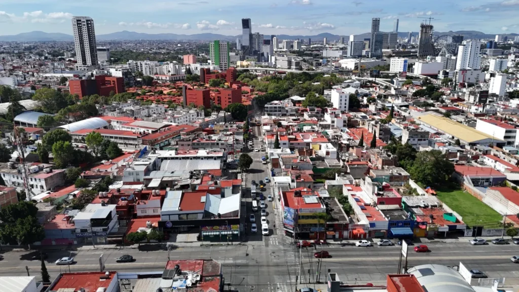 Arranca Gobierno del Estado pavimentación de 3.1 kilómetros de vialidades en la capital poblana
