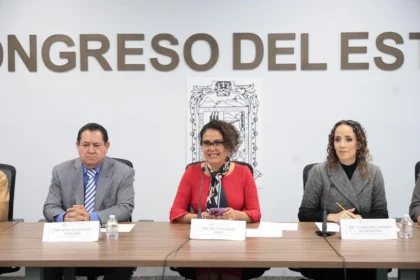 Avala Comisión del Congreso inscripción en el Muro de Honor la leyenda “60 Aniversario del Plan DN-III-E. Ejército, Fuerza Aérea y Guardia Nacional”