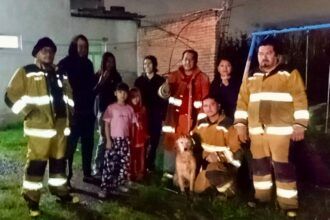 Bomberos de Cuautlancingo rescatan a canino