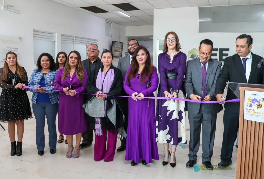 Conmemora el IEE la lucha por el voto de las mujeres con exposición, video y conferencia magistral