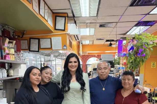 Diputada Delfina Pozos fortalece su vínculo con migrantes poblanos en Nueva York