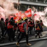 Francia decreta toques de queda tras violentos disturbios y anuncia sanciones contra saqueadores