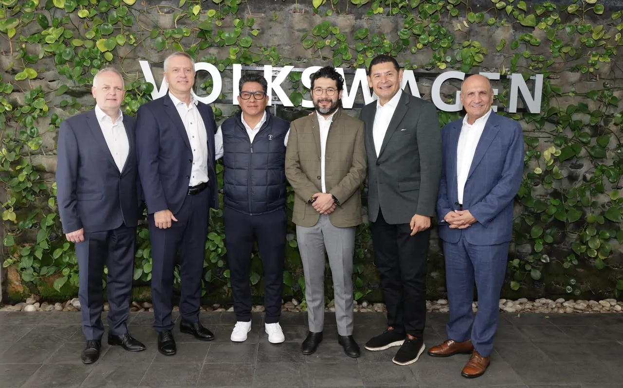 Gobierno federal y gobierno estatal contribuyen en conciliación entre empresa y sindicato de VW