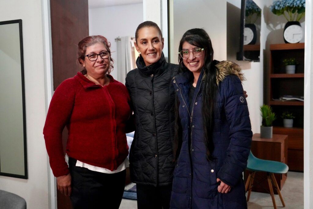 LA CUARTA TRANSFORMACIÓN CREE EN LOS DERECHOS DEL PUEBLO DE MÉXICO PRESIDENTA CLAUDIA SHEINBAUM ENCABEZA ENTREGA DE VIVIENDAS PARA EL BIENESTAR EN MORELIA, MICHOACÁN