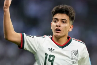 Liverpool tendría en la mira a Gilberto Mora y prepara millonaria oferta