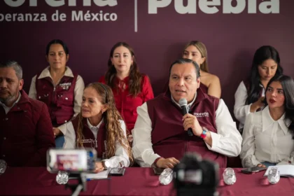 Morena Puebla conmemora 15 años y destaca 72% de aprobación de Claudia Sheinbaum