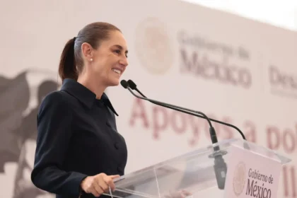 PRESIDENTA CLAUDIA SHEINBAUM ENTREGA RECURSOS DE REUBICACIÓN DE VIVIENDA POR LLUVIAS DE 2025; EN HIDALGO SUMAN 8 MIL MDP EN APOYOS