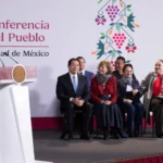 PRESIDENTA CLAUDIA SHEINBAUM HACE LLAMADO A LA POBLACIÓN A TOMAR PRECAUCIONES ANTE EL HURACÁN