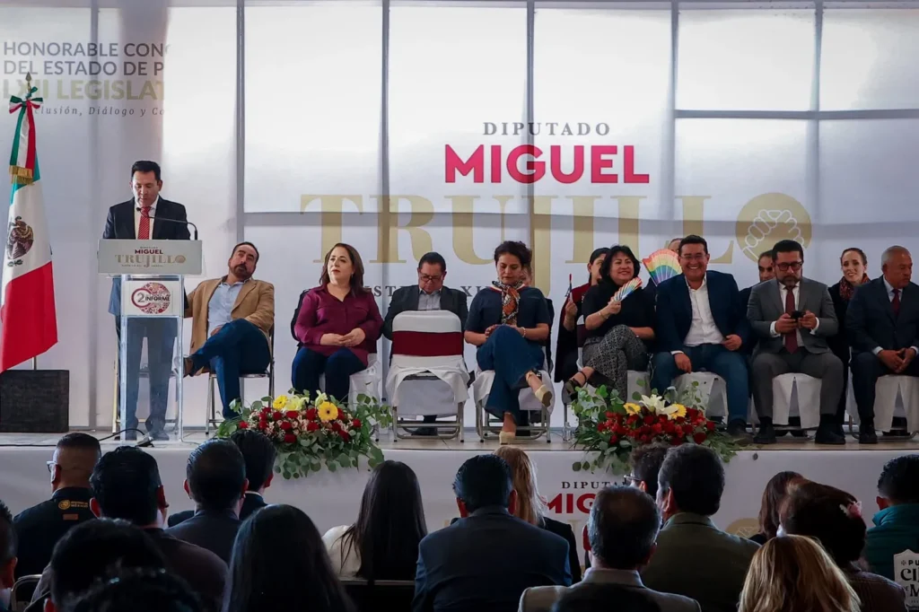 Subrayó la presentación de 94 iniciativas: 63 corresponden al periodo que se informa y 31 al primer año de labores