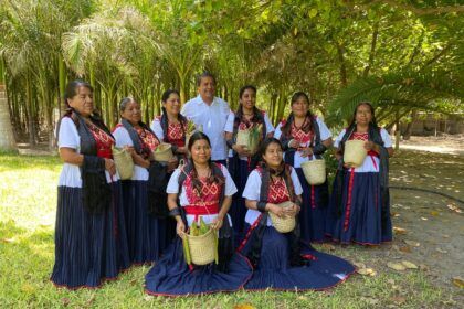 RESCATAN Y DIGNIFICAN LA INDUMENTARIA TRADICIONAL DE SAN SEBASTIÁN ZINACATEPEC