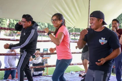 Secretaría de Deporte y Juventud promueve actividad física con clase masiva de box